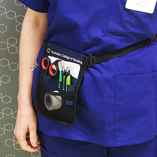 Nurse pouch - product shot